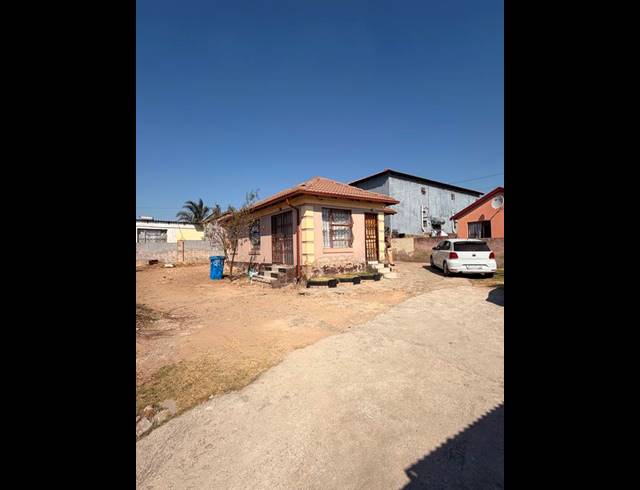 3 BEDROOM HOUSE FOR SALE IN OLIEVENHOUTBOSCH